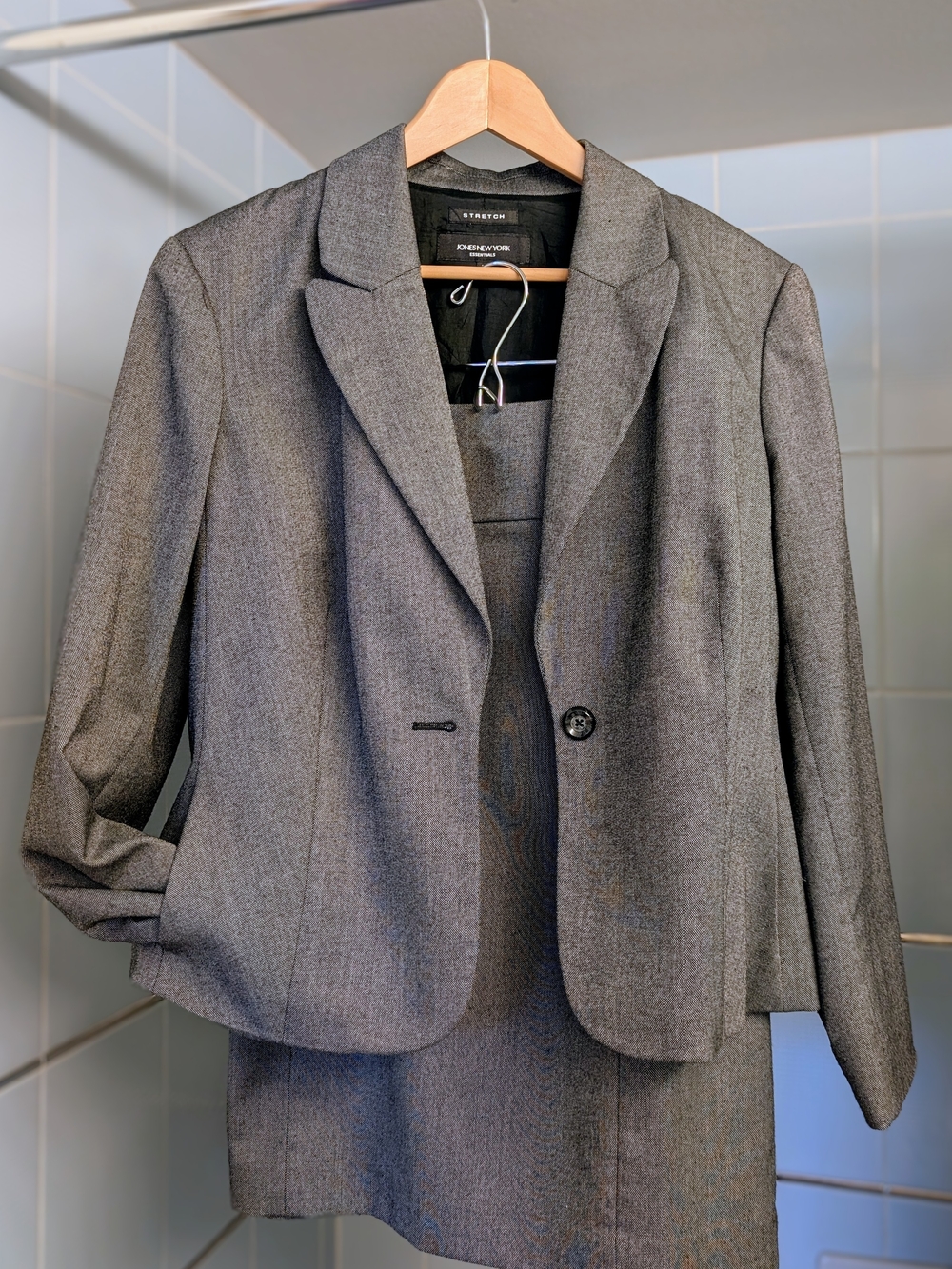Jones New York Gray Two-Piece Skirt Suit